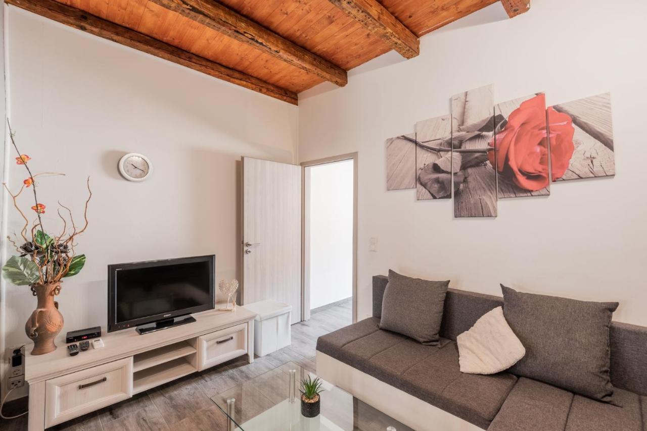 Ferienwohnung Anni Pula Exterior foto